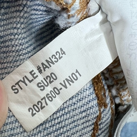 MADEWELL Light-wash Mid-Rise Classic Straight Leg Jeans | distressed - Picture 8 of 10